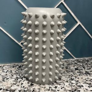 Bkr spiked little sleeve only in London